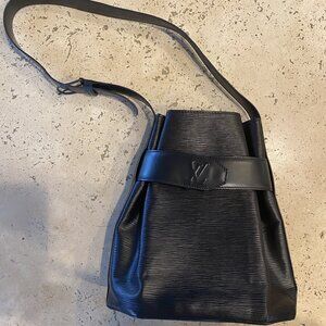 LOUIS VUITTON Black EPI SAC D'EPAULE Twist BUCKET BAG